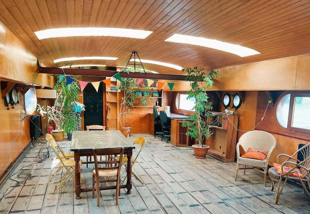 Belle Peniche Romantique A Paris Boulogne-Billancourt Exterior photo
