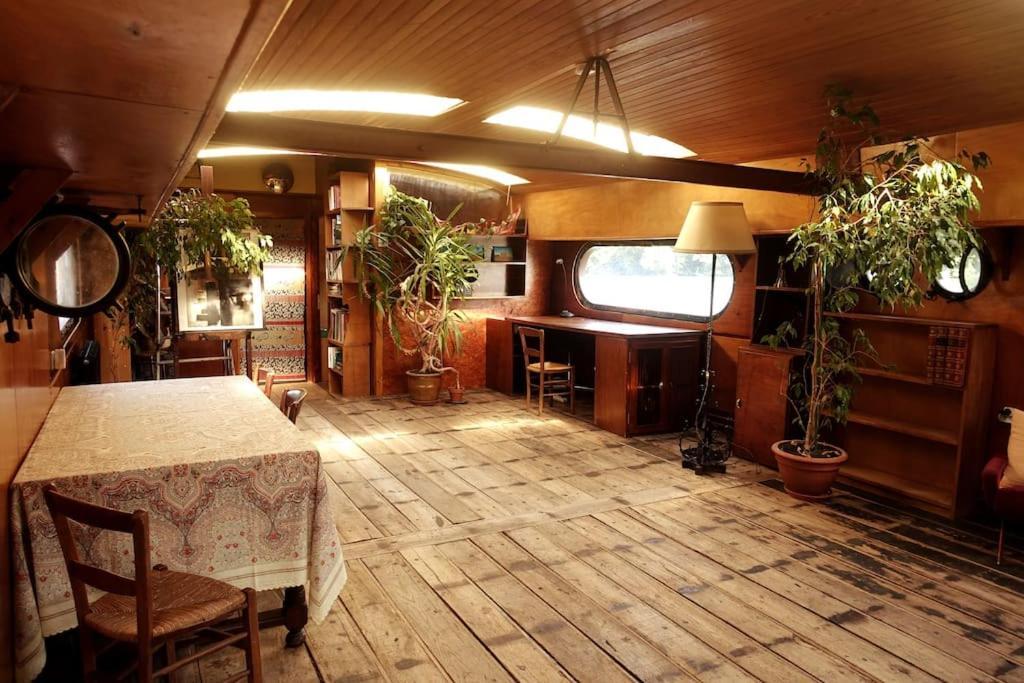 Belle Peniche Romantique A Paris Boulogne-Billancourt Exterior photo